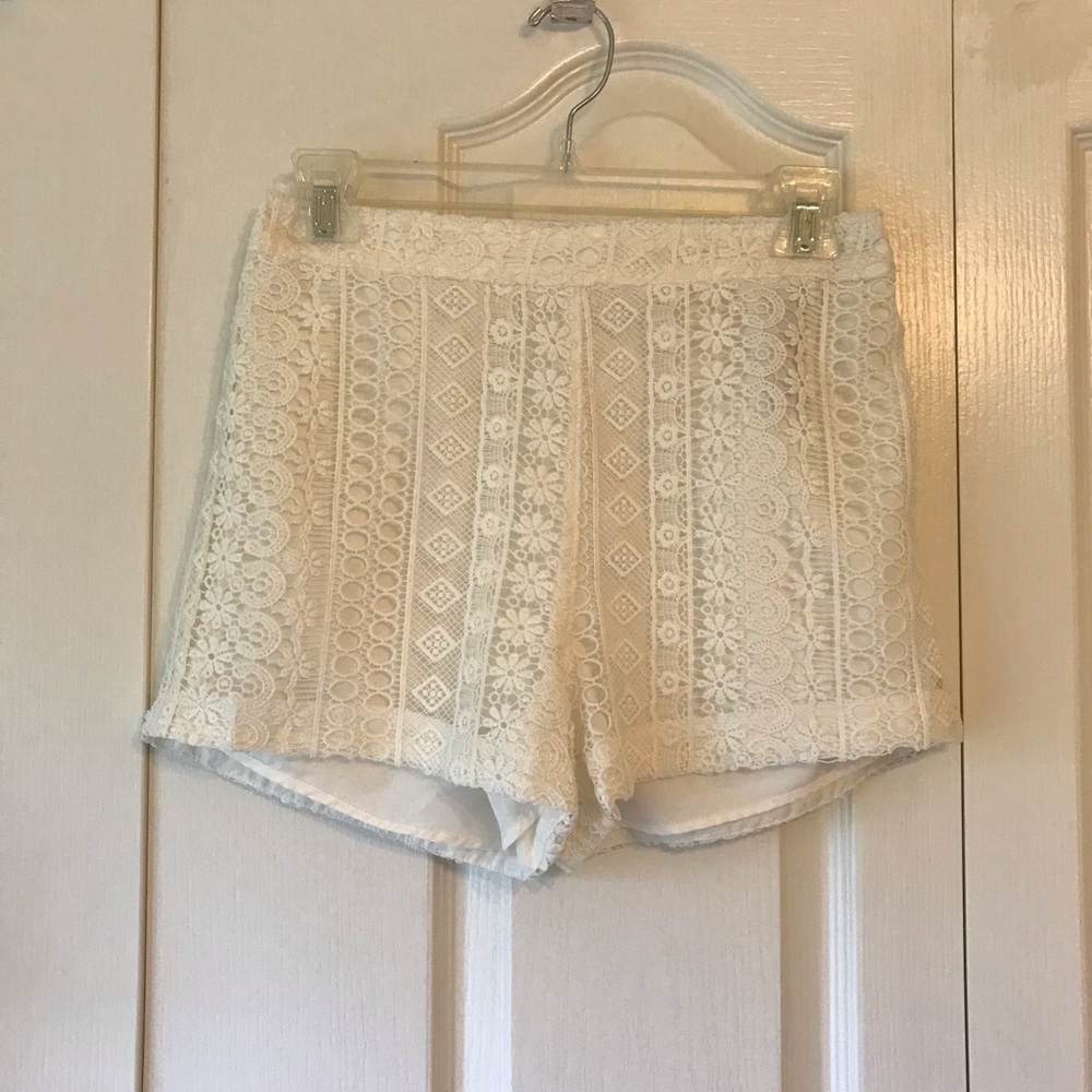 Hollister Cream Lace Shorts
